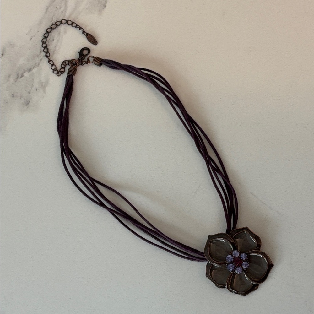 GORGEOUS Choker Necklce - Picture 3 of 8